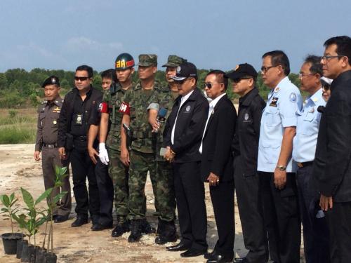 สบทช.1 ร่วมภาคส่วนต่างๆ ตรวจความพร้อมของพื้นที่จัด "โครงการพลิกฟื้นคืนป่าชายเลนสู่ธรรมชาติเพื่อน้อมรำลึกถึงพระมหากรุณาธิคุณฯ"