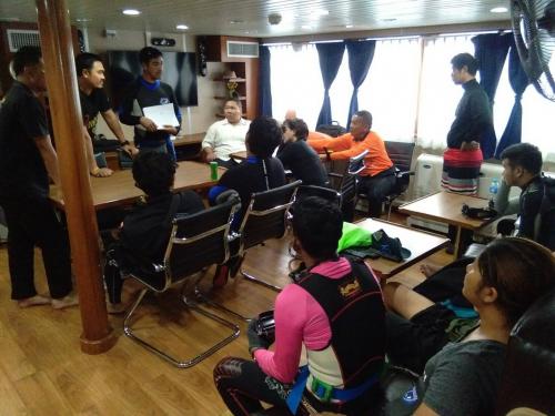 สอท.สบทช.1 เพิ่มพื้นที่ปะการัง จ.ระยอง โดยวิธีการปลูก
