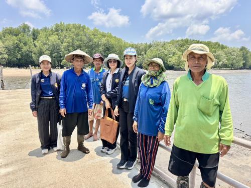ศอทล.จันทบุรี ่วมลงพื้นที่ร่วมกับตรวจสอบเพื่อติดตามและประเมินผลการดำเนินงานโครงการภายใต้งบประมาณกลุ่มจังหวัดภาคตะวันออก 2