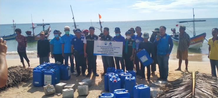 ศอทล.สงขลา จัดกิจกรรมวางซั้งกอบ้านปลา เพื่ออนุรักษ์และฟื้นฟูทรัพยากรหน้าบ้าน บ้านพังสาย