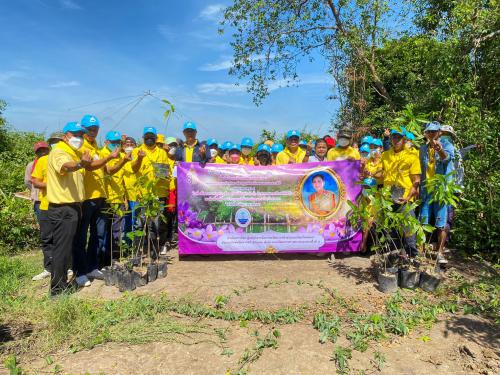 ศบปล.สงขลา ร่วมกับ สอป. จัดกิจกรรมปลูกป่าชายเลนเฉลิมพระเกียรติสมเด็จพระราชินี บริเวณ พื้นที่โครงการปลูกป่าเพื่ออนุรักษ์ ฟื้นฟูป่าต้นน้ำ ป่าชายเลนและป้องกันไฟป่า จ.สงขลา