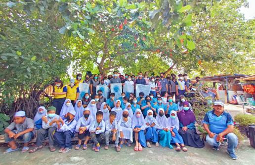 ศอทล.สงขลา ร่วมกับ ชุมชนบ้านใหม่ หมู่ที่ ๑ (ท่าเสา) นำนักเรียน นักศึกษา เก็บขยะสร้างสรรค์งานศิลปะ