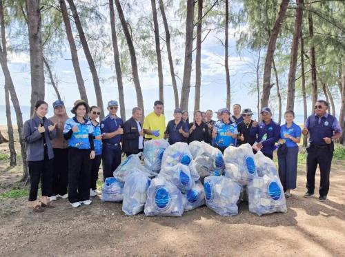 สอท. พร้อมเจ้าหน้าที่ จัดกิจกรรมเก็บขยะในพื้นที่ระบบนิเวศ พื้นที่ชายหาดเพชรลีลาศ ต.ชิงโค อ.สิงหนคร จ.สงขลา