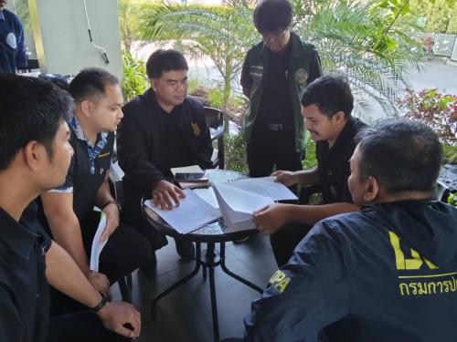 ศบปล.สข. ร่วมลงพื้นที่กับ คณะทำงานตรวจสอบสภาพที่ดินที่ขอออกเอกสารสิทธิในเขตป่าชายเลน เพื่อตรวจสอบข้อเท็จจริงเกี่ยวกับสภาพที่ดินและการทำประโยชน์ที่ดินแปลงที่ขอออกโฉนดที่ดินเฉพาะราย ท้องที่ ต.พะวง อ.เมือง จ.สงขลา