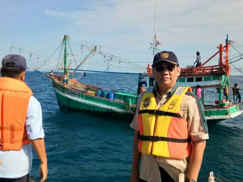 วันที่ 20 มิถุนายน 2560 ชุดปฏิบัติงานเรือ ทช.802 ร่วมกับสำนักอนุรักษ์ทรัพยากรทางทะเลและชายฝั่ง (สทช.)